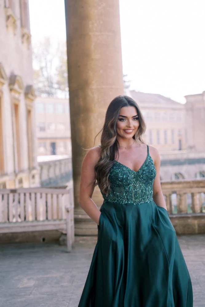 Evening Wear for Hilo: 2 Shopping Routes